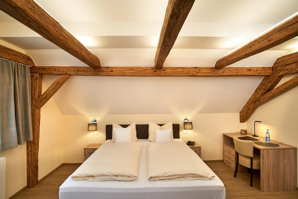 Gasthof Gigl Neustadt an der Donau Buitenkant foto